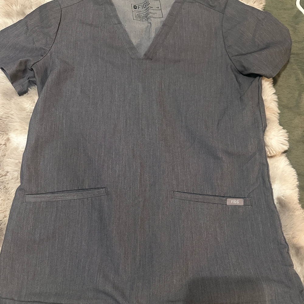 Figs Charcoal V-Neck Scrub Top